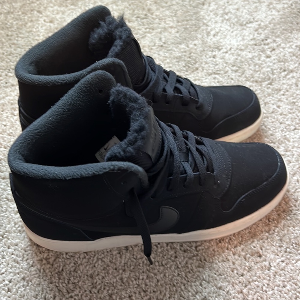 NEW! Women’s Nike Ebernon Mid SE Fleece - Picture 5 of 6